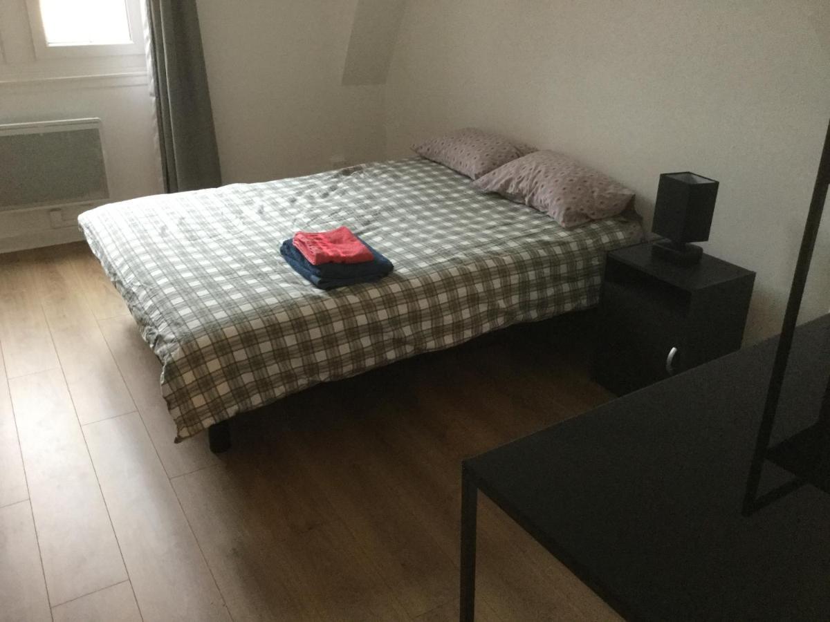 3 Chambres En Lit Double, 6 Personnes, Dans Appartement Entierement Renove, 70 M2 , Wifi,Climatisation, Tres Calme , Tout Equipe,Lit Bebe クレルモン・フェラン エクステリア 写真